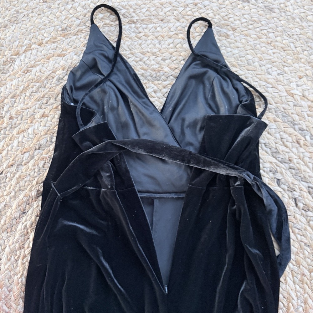 DB Studio Jumpsuit Plus Size 14 Black Velvet Belted Wide Leg David's Bridal $160 - Picture 4 of 7